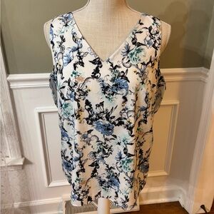 White House Black Market small‎ Blue Floral Chic Flowing Back Sleeveless Tank